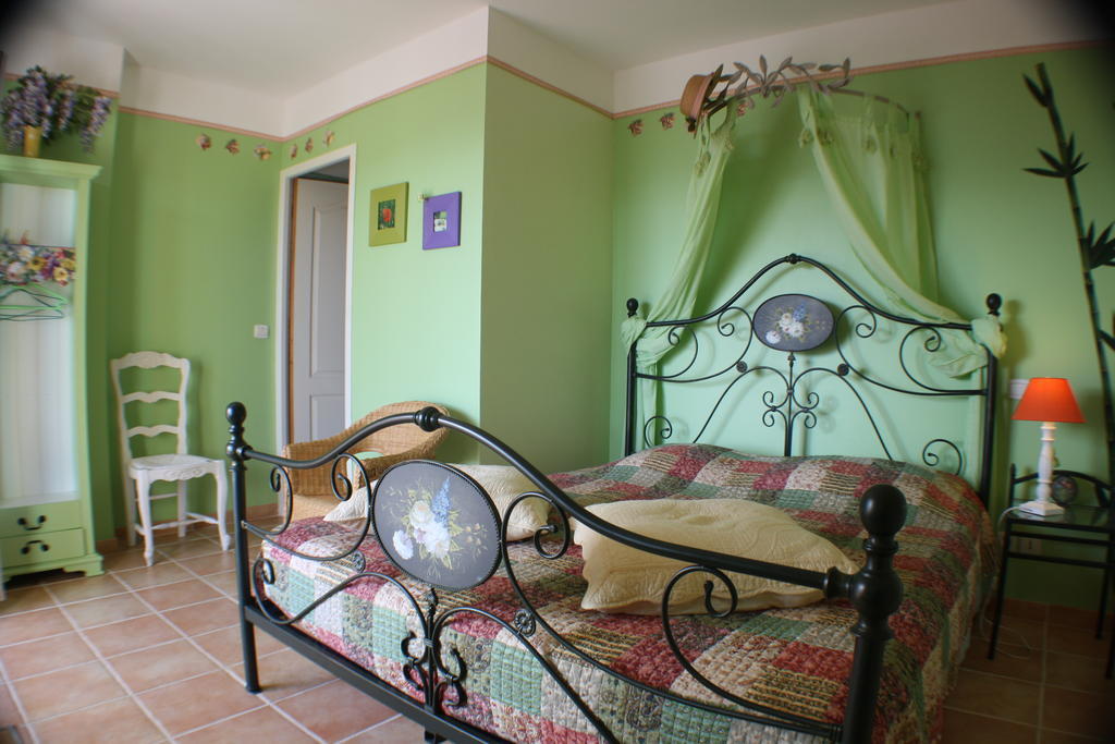 Mas De Courreges Saint-Hippolyte-du-Fort Room photo