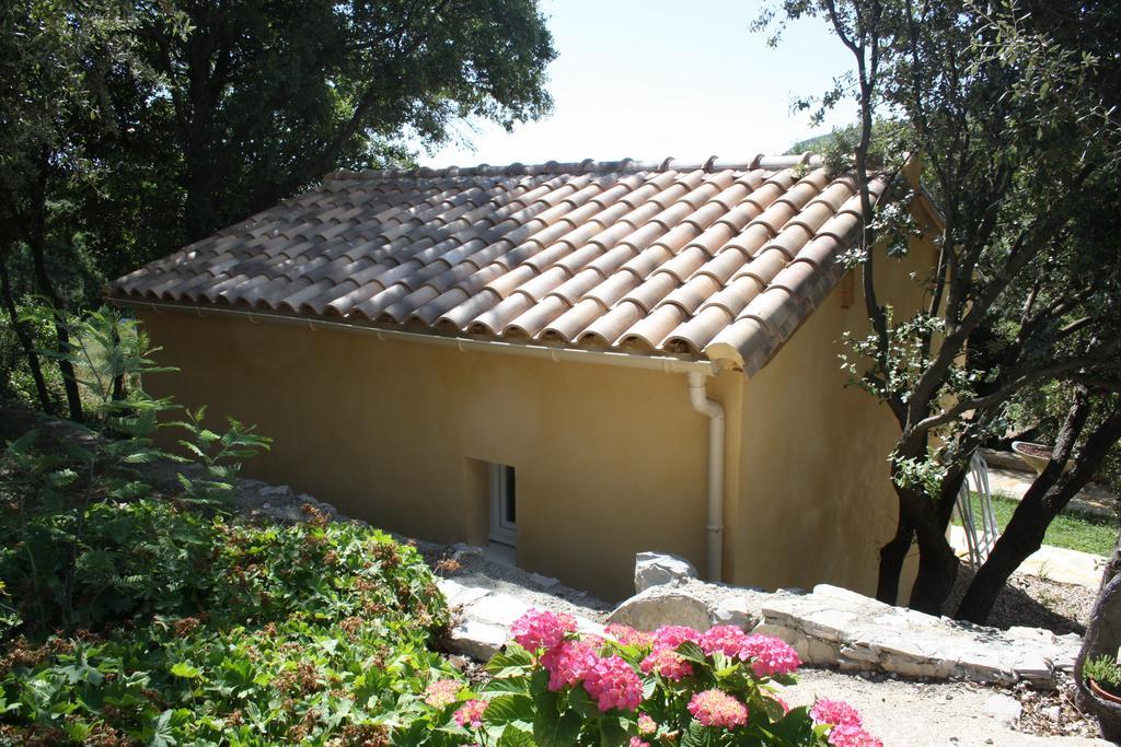 Mas De Courreges Saint-Hippolyte-du-Fort Exterior photo